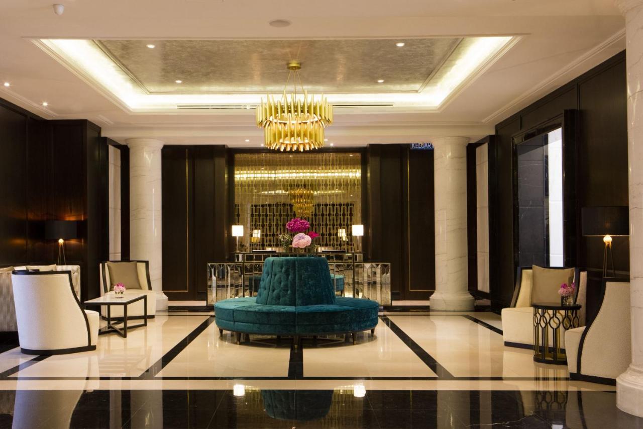 The Ritz-Carlton, Kuala Lumpur Hotel Exterior foto The lobby of the hotel