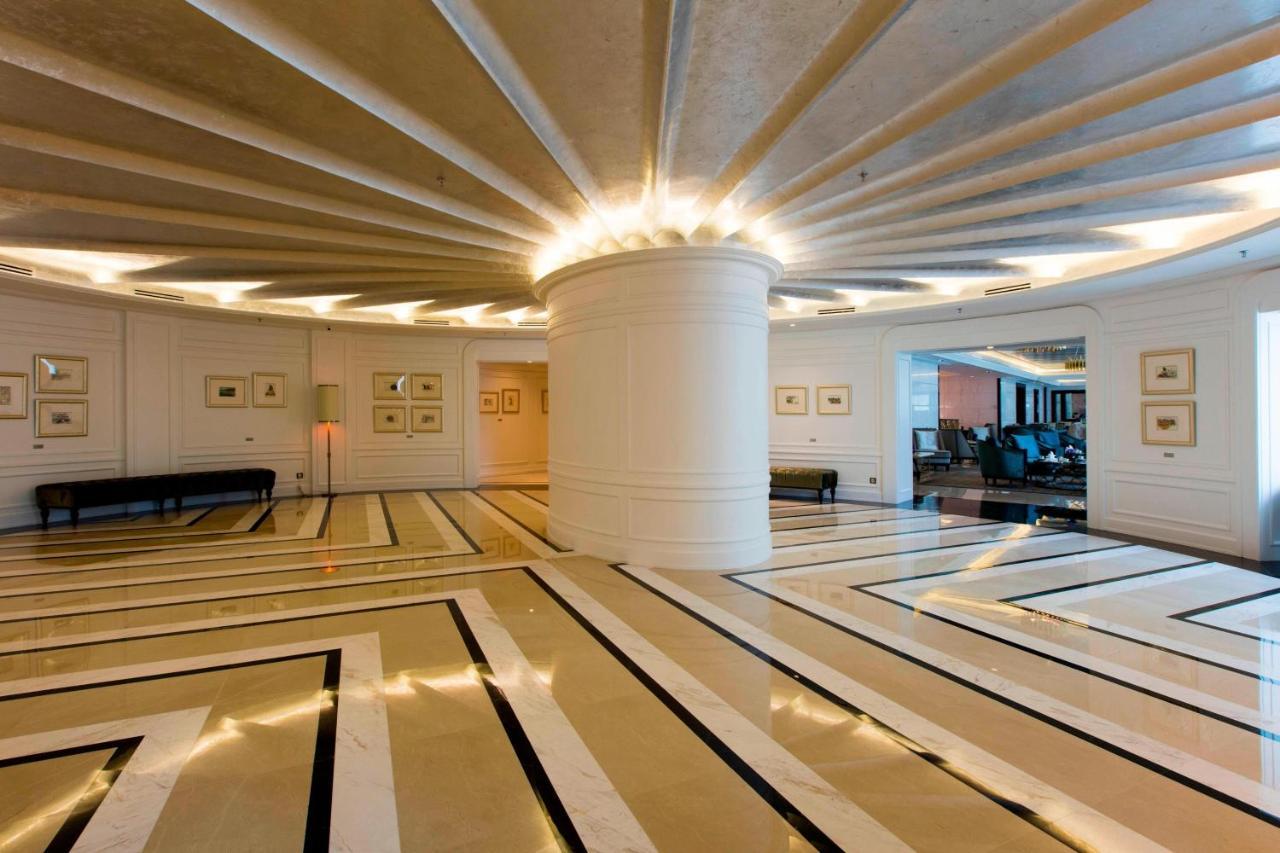 The Ritz-Carlton, Kuala Lumpur Hotel Exterior foto Lobby