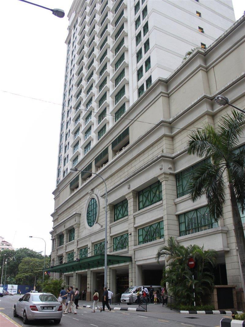 The Ritz-Carlton, Kuala Lumpur Hotel Exterior foto The facade of the building